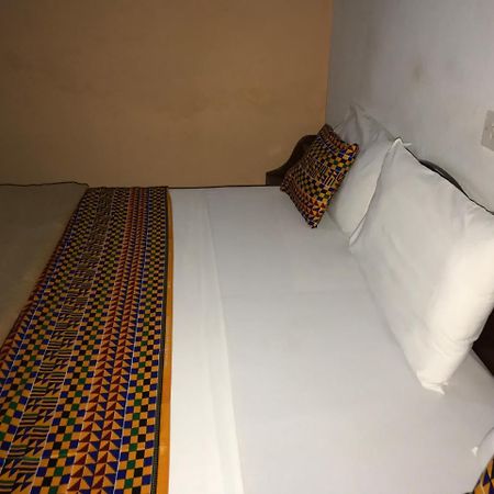 Akosombo Continental Hotel Exterior photo