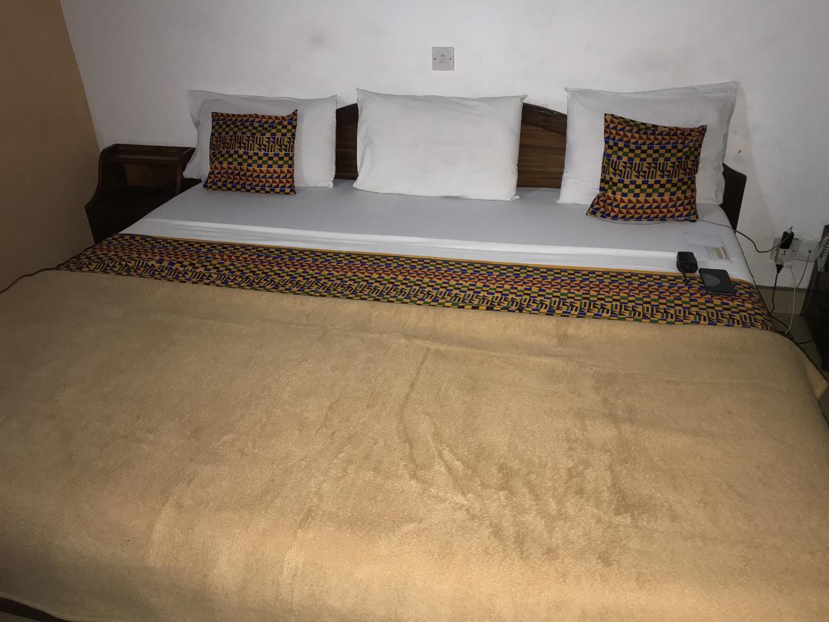 Akosombo Continental Hotel Exterior photo