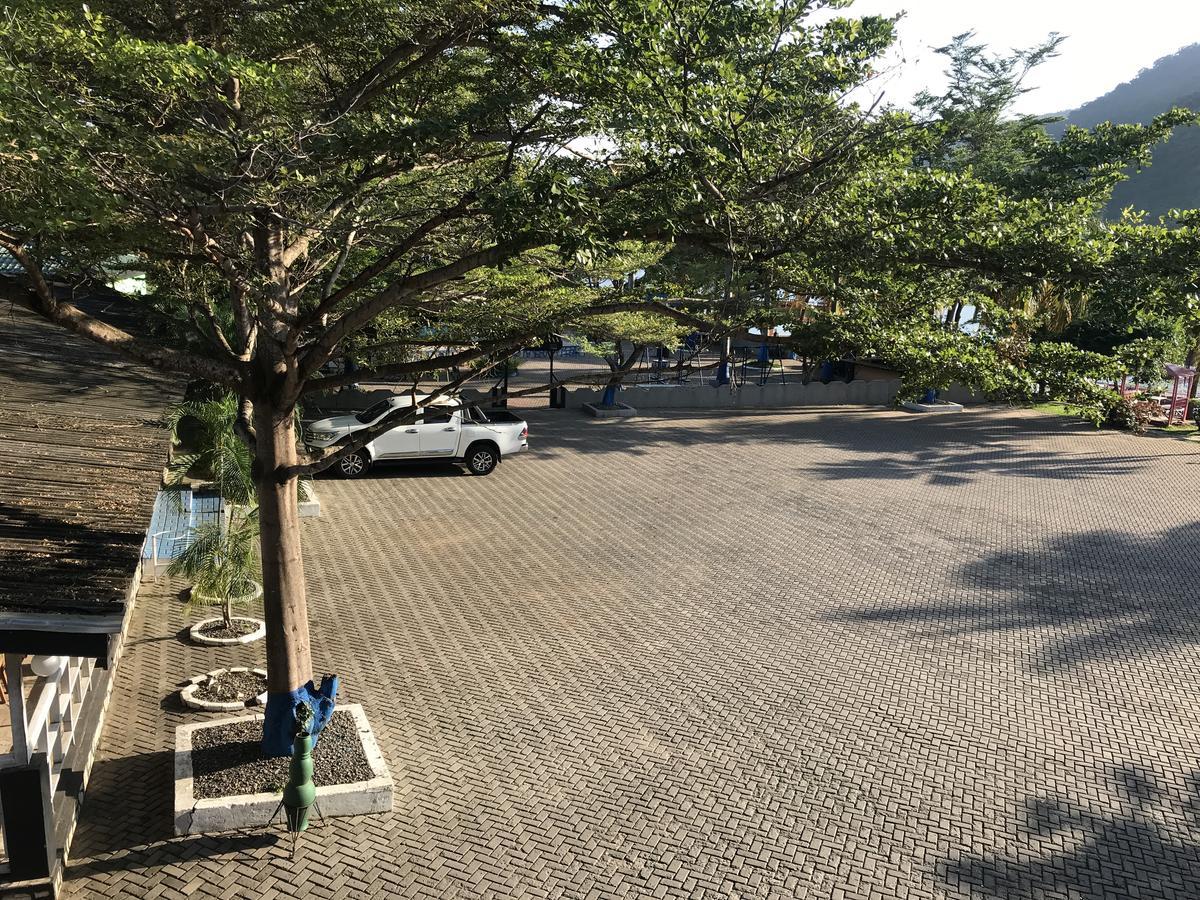 Akosombo Continental Hotel Exterior photo